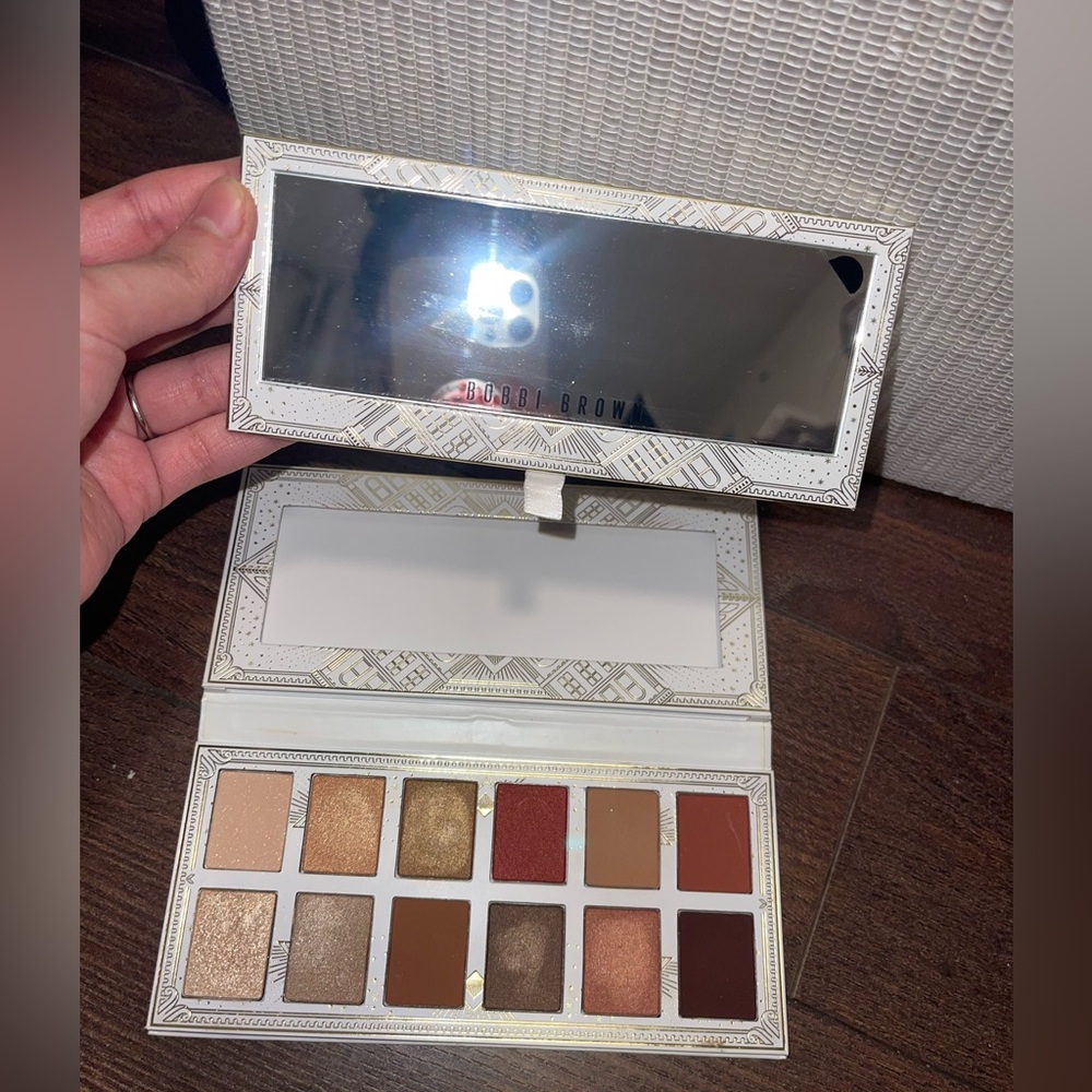 Bobbi Brown Golden Illusion Eye Shadow Palette - Picture 3 of 6